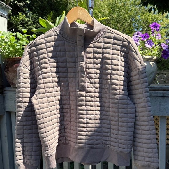 Taupe Quilted Henley Pullover - Picture 4 of 6